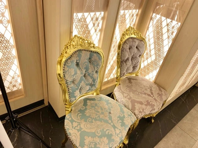 Trải nghiệm nhà hàng nhìn đâu cũng thấy vàng, toilet cũng làm bằng vàng - 2