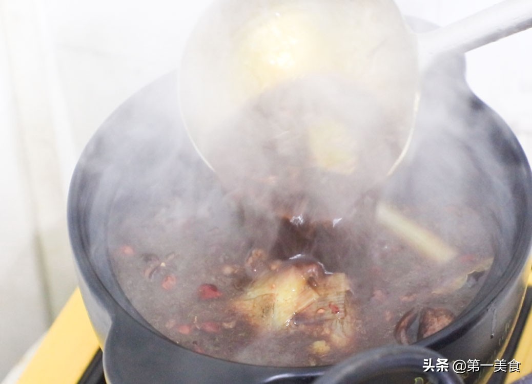 Cách làm bò hầm kinh điển nhất, nước sốt đủ vị, vừa ngon vừa không bị ngấy - 12