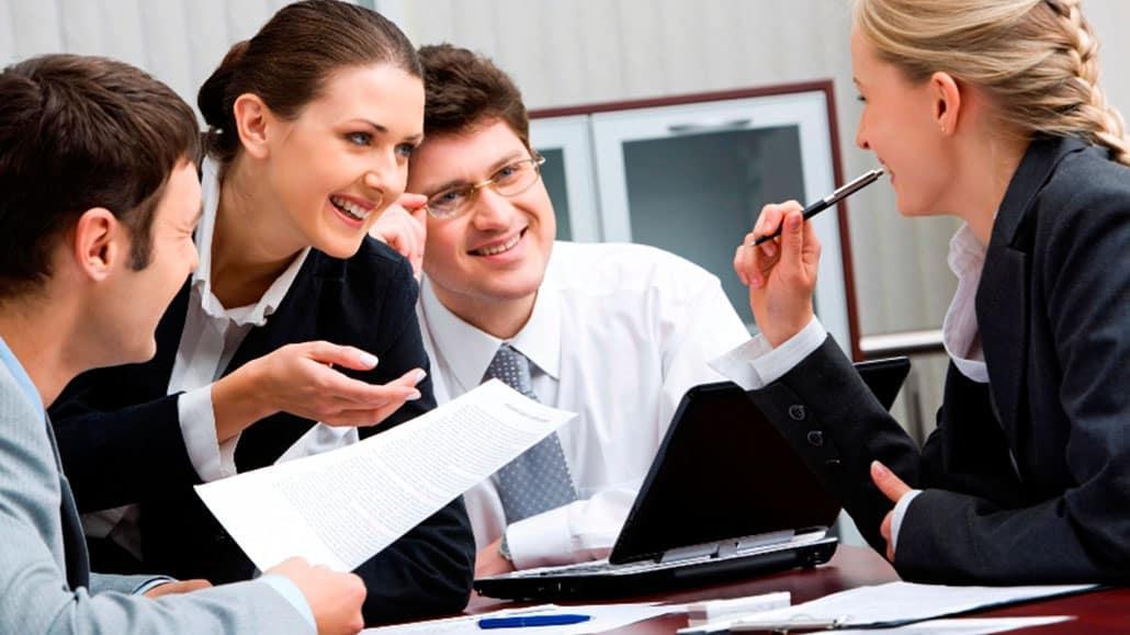 Cách để thân thiết với đồng nghiệp khi chuyển đến công ty mới - 2