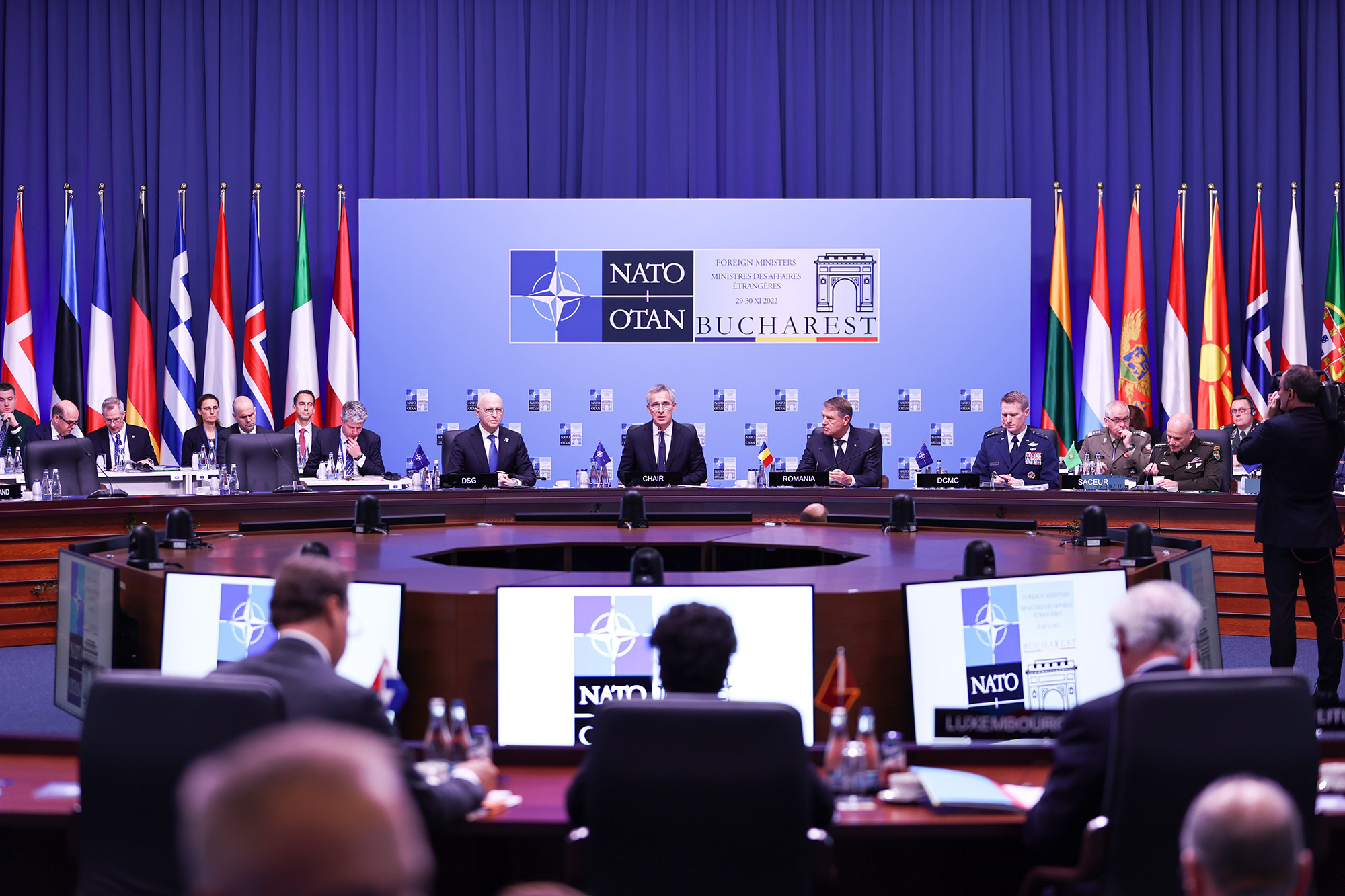 Ukraine tiết lộ những thứ &#34;cần nhất&#34; tại hội nghị NATO - 1