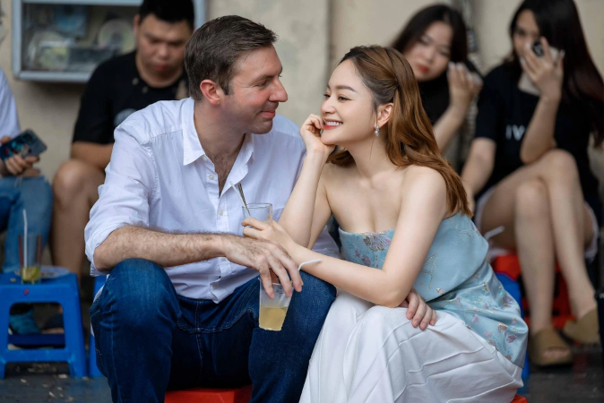 Lan Phương báo tin vui cùng ông xã người Anh, tiết lộ lý do &#34;khó hiểu&#34; khi đang đóng phim - 4