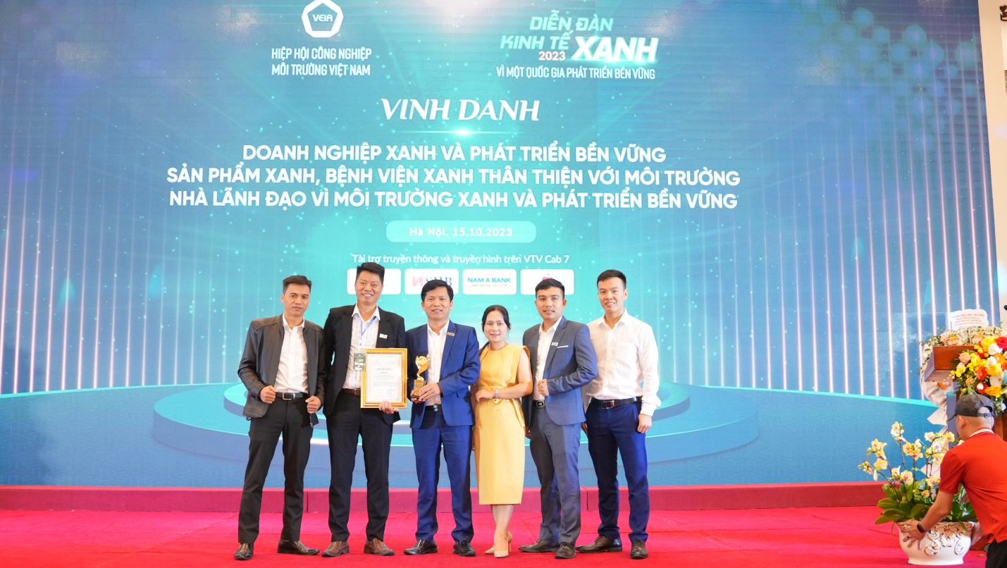 Intech Energy vinh dự nhận giải thưởng Doanh nghiệp xanh và phát triển bền vững - 2