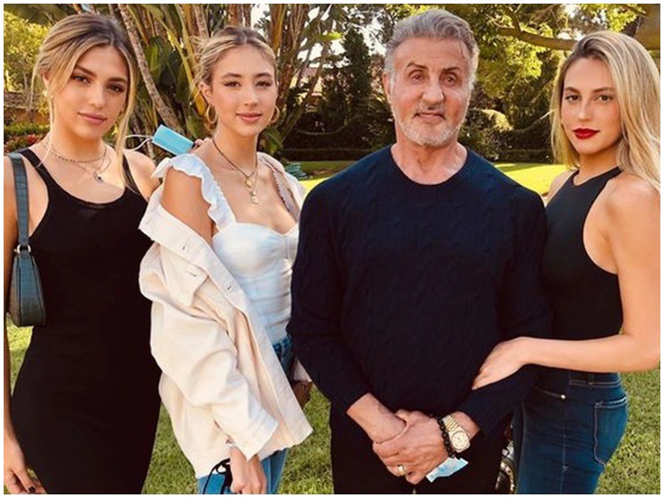 Nam tài tử được ganh tị nhất Hollywood, ở cùng với toàn mỹ nhân đẹp hơn hoa hậu - 4