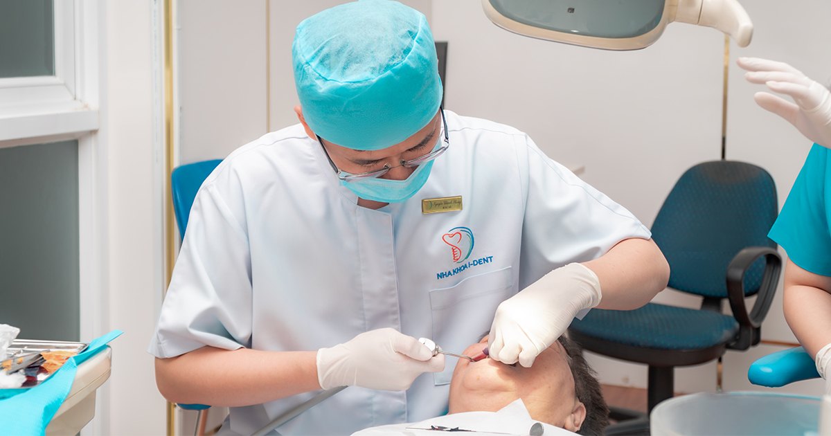 Tìm kiếm nha khoa bọc sứ uy tín cùng bác sĩ Nguyễn Thanh Phong - 1