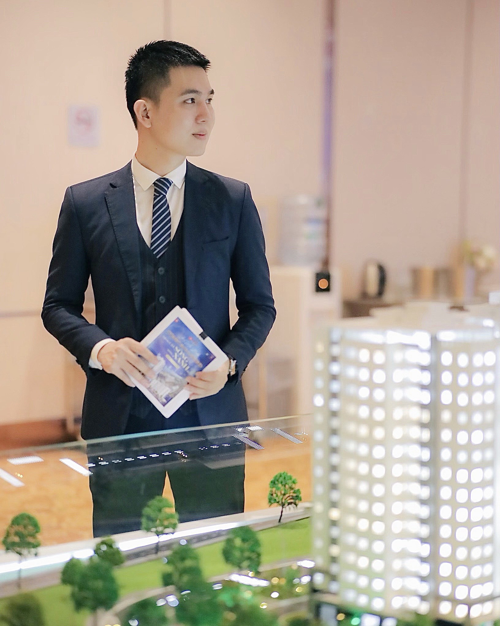 Cao Tùng Minh: Chàng MC bất động sản đa tài với giọng nói cực lôi cuốn - 5