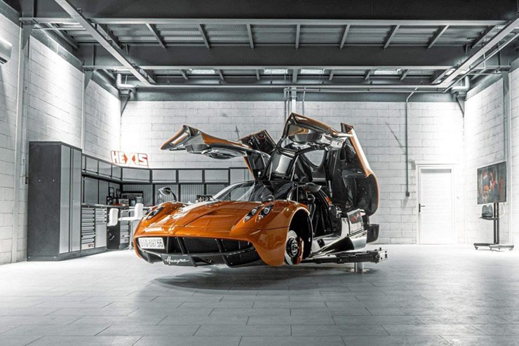 Sau khi tậu McLaren Elva 190 tỷ, Minh Nhựa rao bán "thần gió" Pagani Huayra - 2
