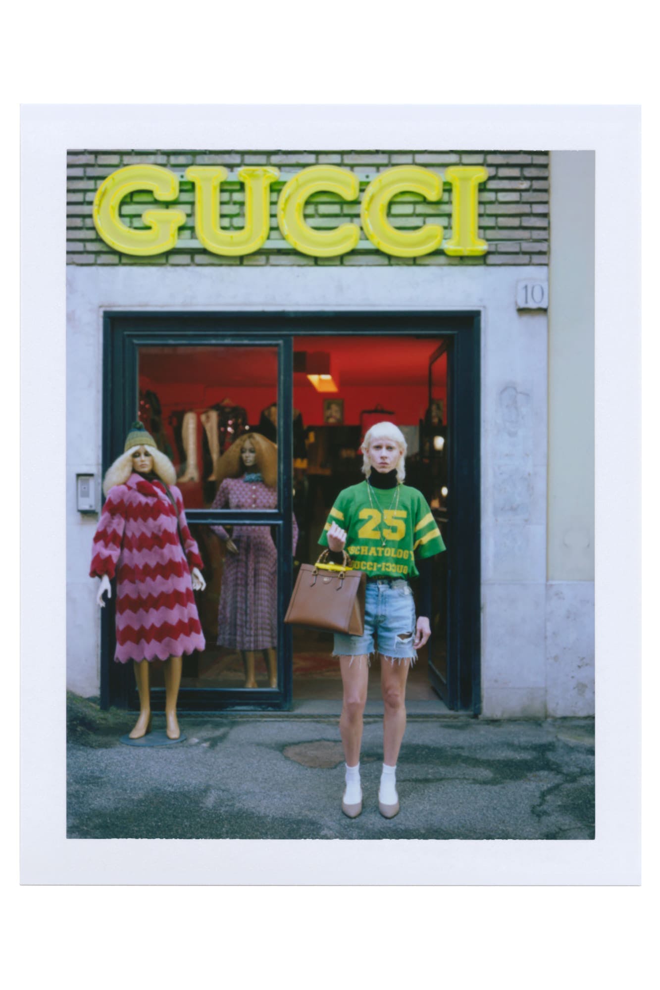 Nhìn lại những di sản cấp tiến nhất của Alessandro Michele tại Gucci - 7