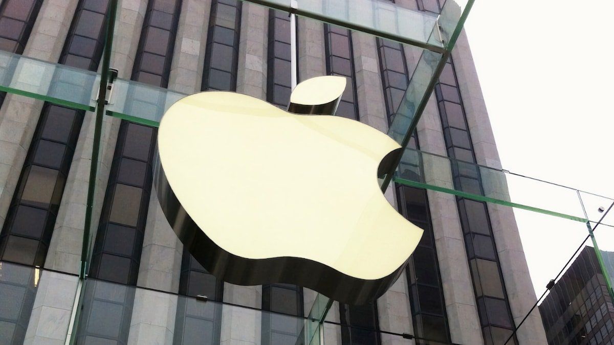 Apple lại cán mốc giá trị vốn hóa 3.000 tỷ USD - 1