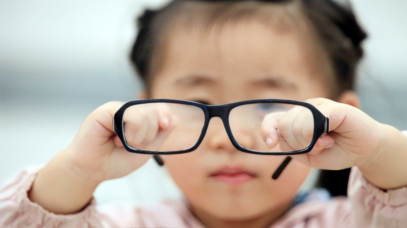 Cách chăm sóc mắt cận thị đúng cách để không tăng độ - 1
