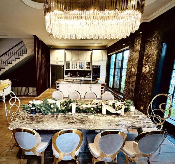 Bên trong biệt thự ven hồ gần 60 tỷ của nữ diễn viên "giàu nhất miền Bắc" - 3