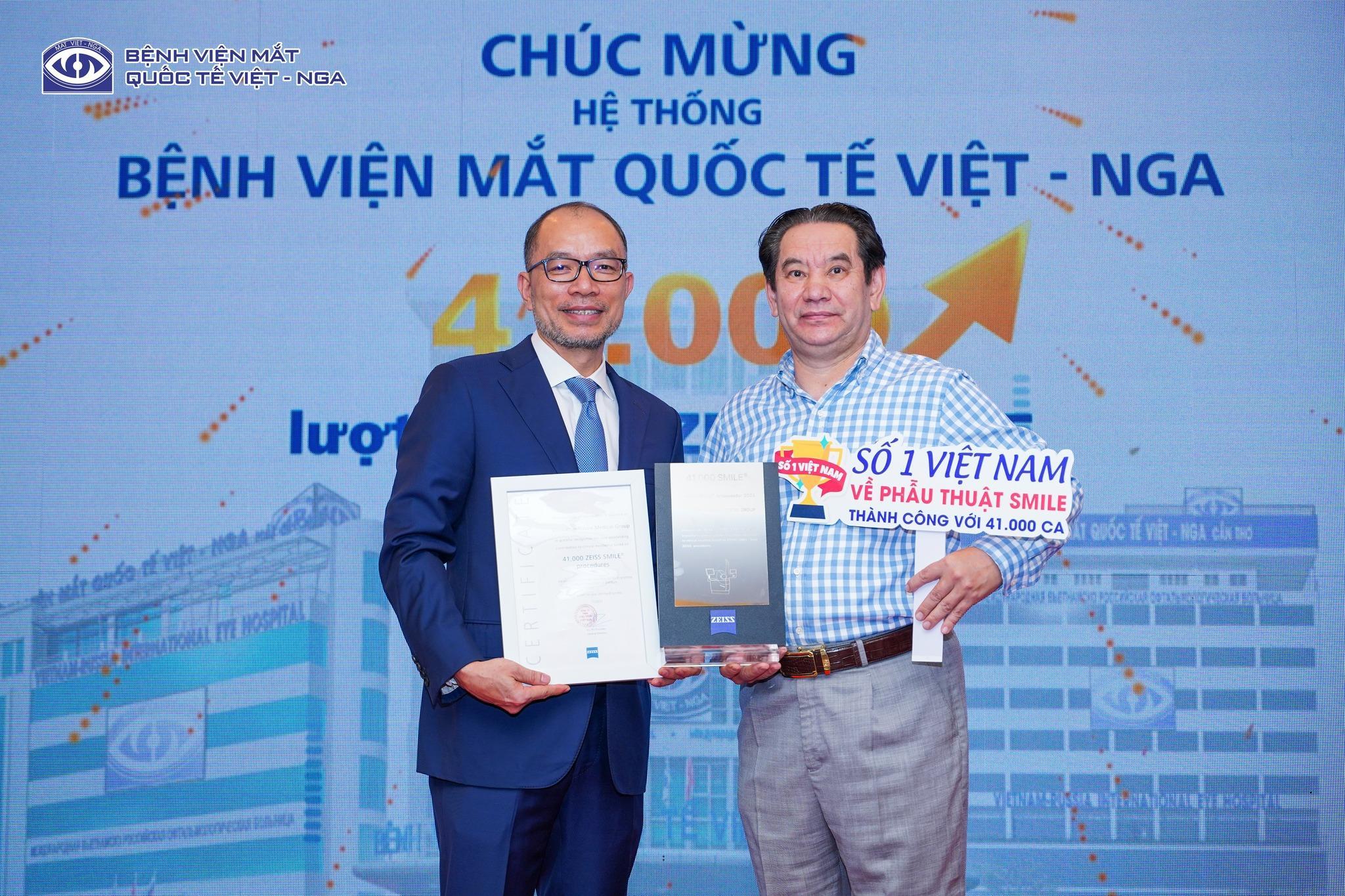 BV Mắt Quốc Tế Việt - Nga tiếp tục được Carl Zeiss chứng nhận dẫn đầu VN và ĐNA về số ca phẫu thuật Smile thành công - 2