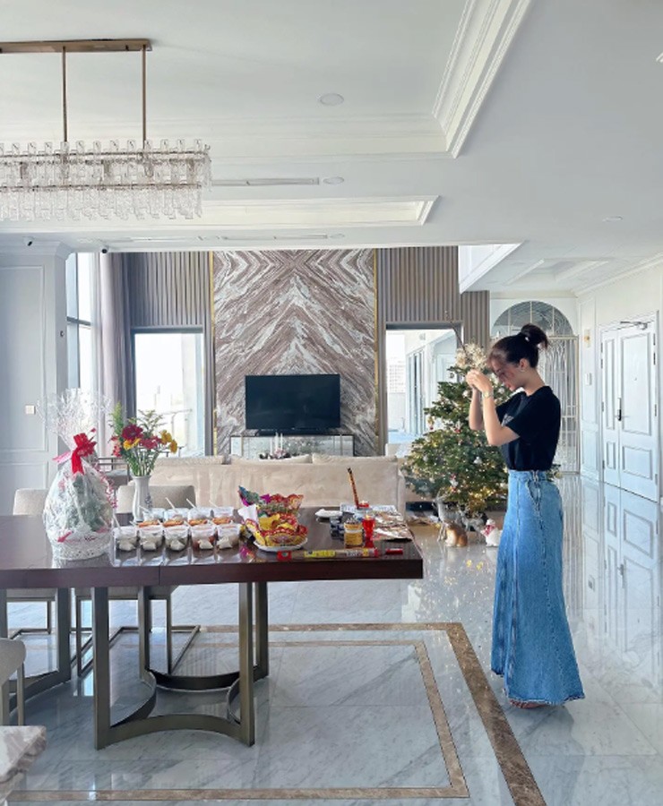 Biệt thự bạc tỷ ở quê mới tậu năm 2023 của Văn Toàn chưa HOT bằng cơ ngơi 240 tỷ của nữ nghệ sĩ hài - 15