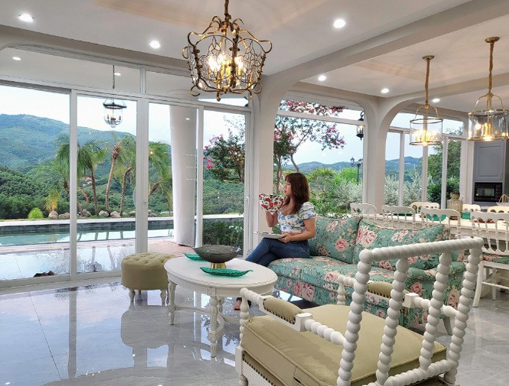 Biệt thự bạc tỷ ở quê mới tậu năm 2023 của Văn Toàn chưa HOT bằng cơ ngơi 240 tỷ của nữ nghệ sĩ hài - 12