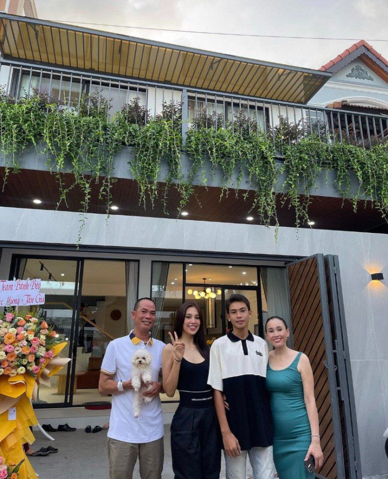Biệt thự bạc tỷ ở quê mới tậu năm 2023 của Văn Toàn chưa HOT bằng cơ ngơi 240 tỷ của nữ nghệ sĩ hài - 5