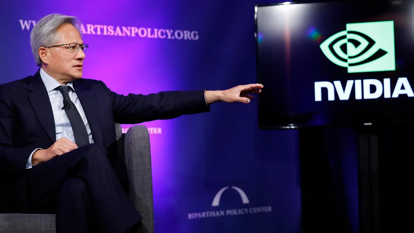 Nvidia lại đánh bại Microsoft của tỷ phú Bill Gates, trở thành công ty giá trị thứ hai thế giới - 1