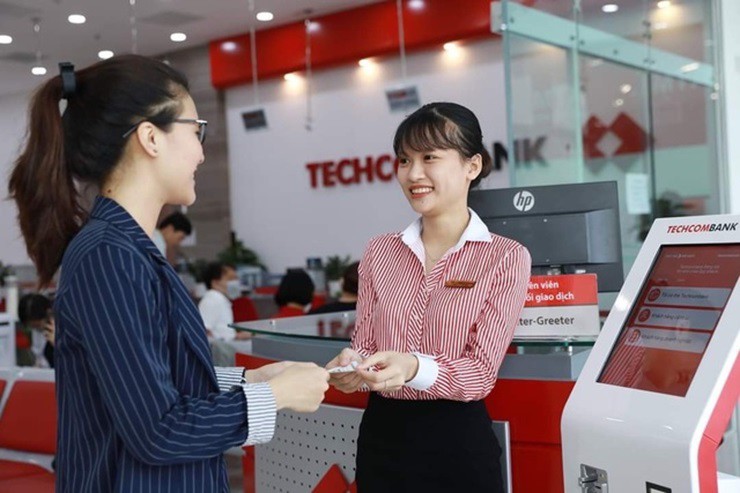 Lãi hơn 60 tỷ đồng mỗi ngày, Techcombank trả lương cho nhân viên thế nào? - 1