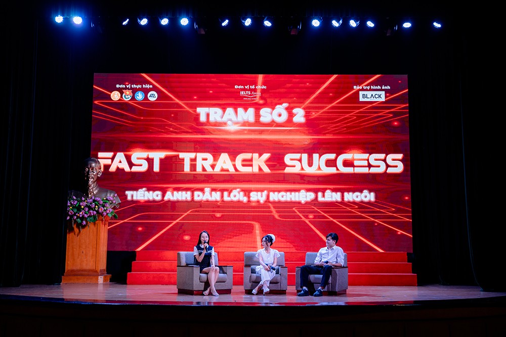 IELTS Arena hợp tác với Học viện Ngân hàng tổ chức Workshop Fast Track Success 2024 - 2