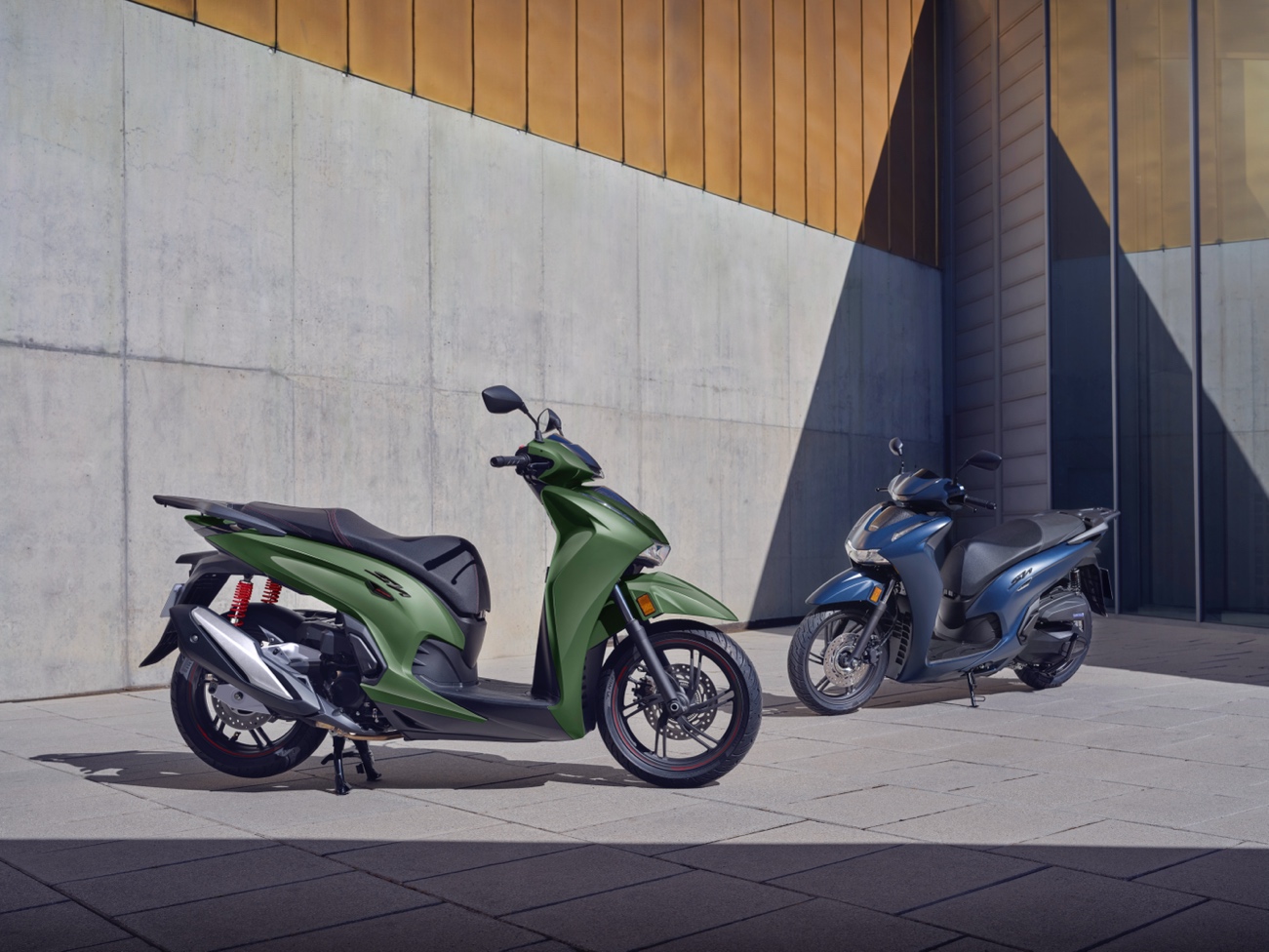 Honda Việt Nam giới thiệu SH350i hoàn toàn mới - dấu ấn vượt thời gian - 1