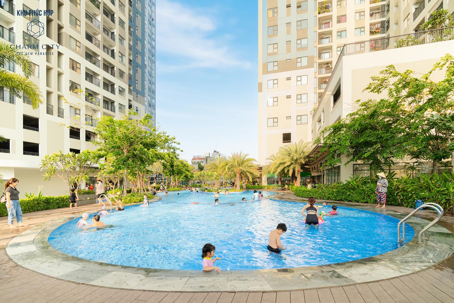 Charm City tặng xe máy tri ân cư dân, khách hàng - 3