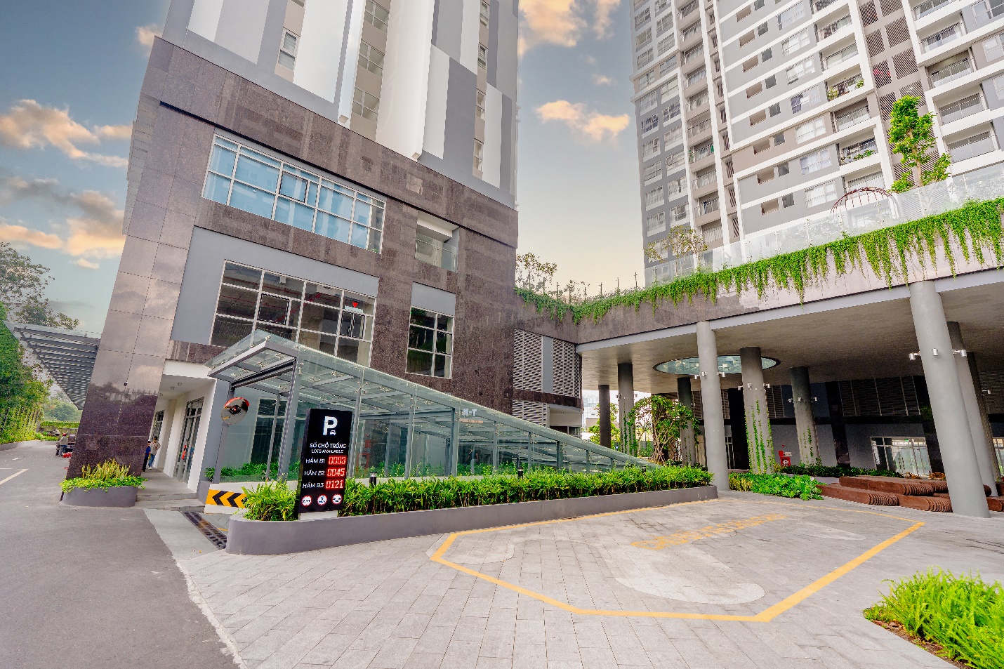 Happy One Central tung căn hộ đồng giá 1.68 tỷ mừng ra sổ sớm kỷ lục - 2