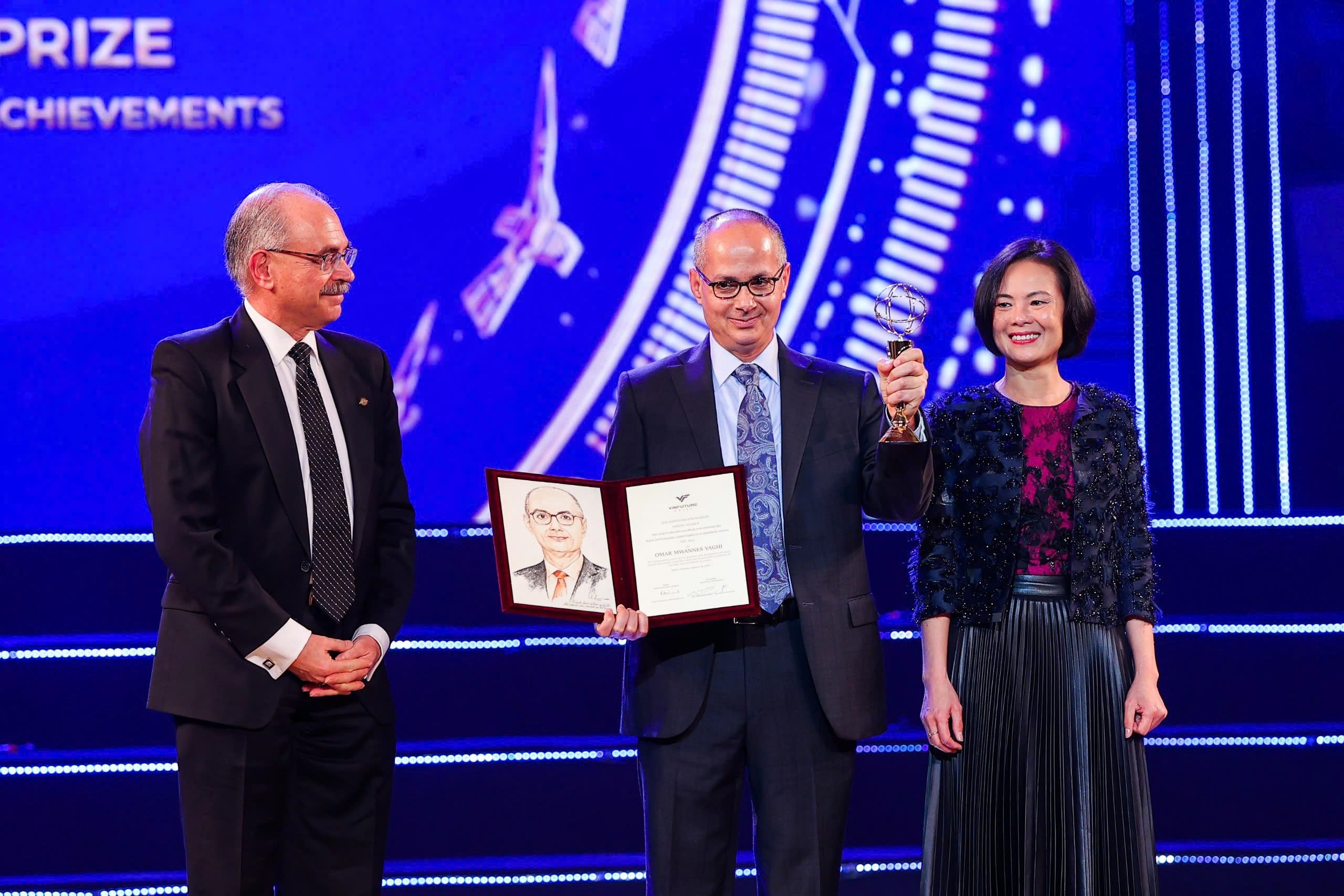 GS. Omar M. Yaghi – Chủ nhân Giải thưởng VinFuture nhận Giải Nobel Hóa học 2025 - 2