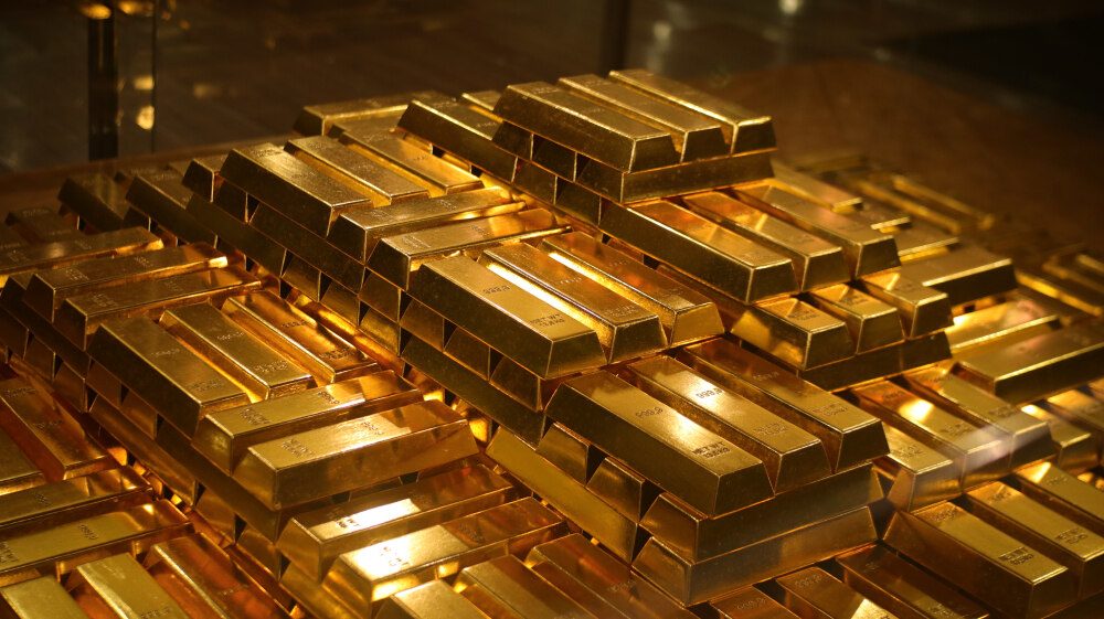 Giá vàng vượt 4.000 USD/ounce: Cơn sốt mới giúp các nước Ả Rập giàu hơn hàng chục tỷ USD - 1