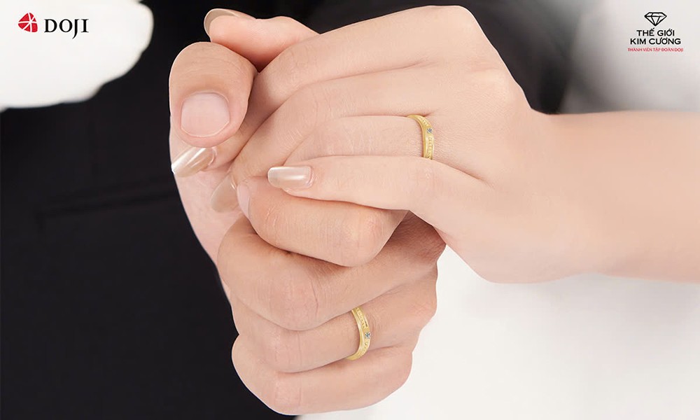 Cách chọn nhẫn cưới kim cương đúng điệu - 2