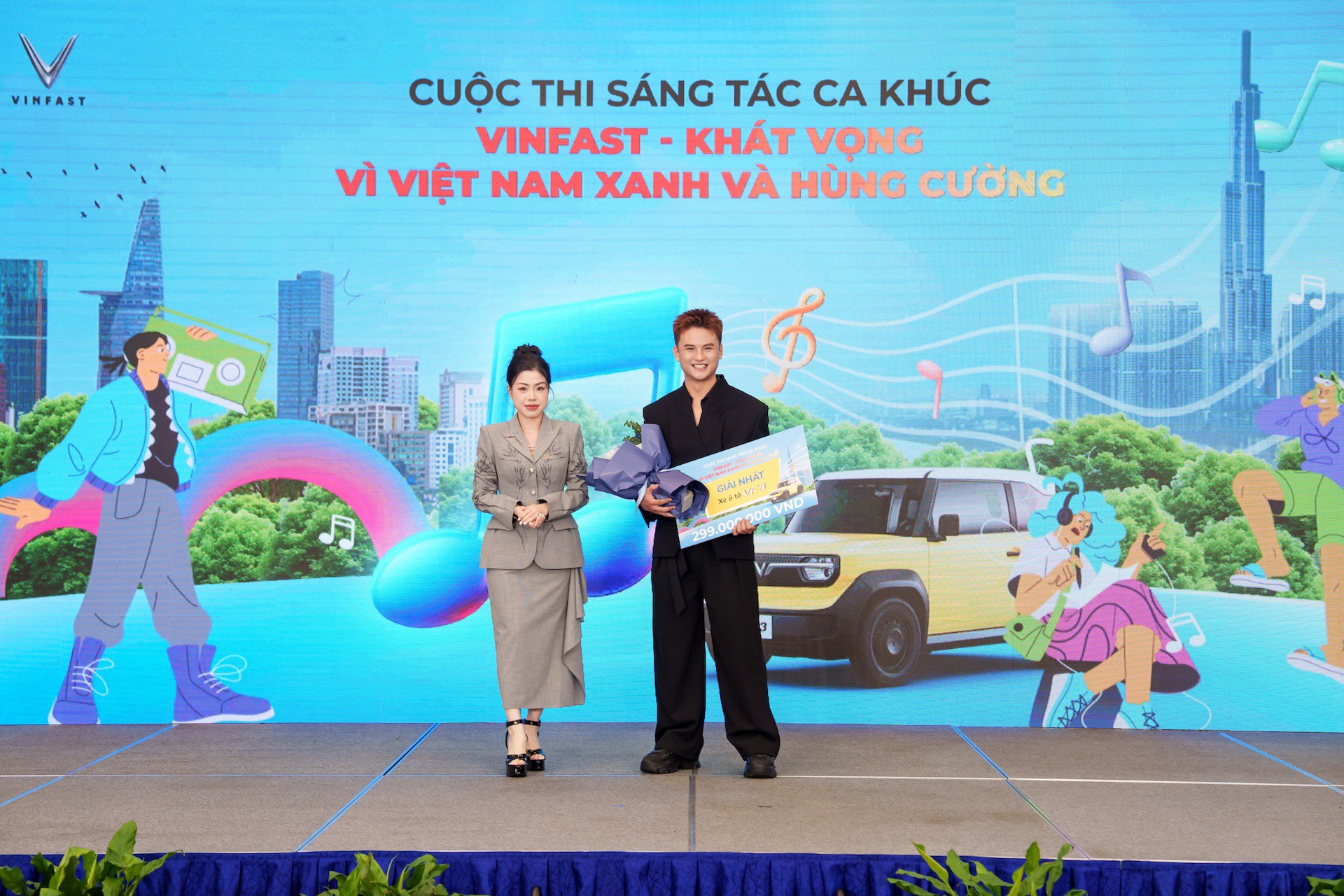 VinFast trao giải cuộc thi sáng tác ca khúc “VinFast - Khát vọng Vì Việt Nam Xanh và Hùng cường” - 2