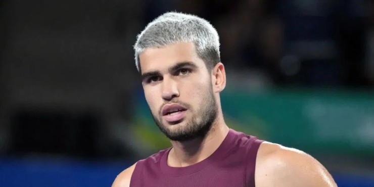 Zverev thua chóng vánh vẫn nhận 39 tỷ đồng, Alcaraz "phản pháo" Djokovic - 2