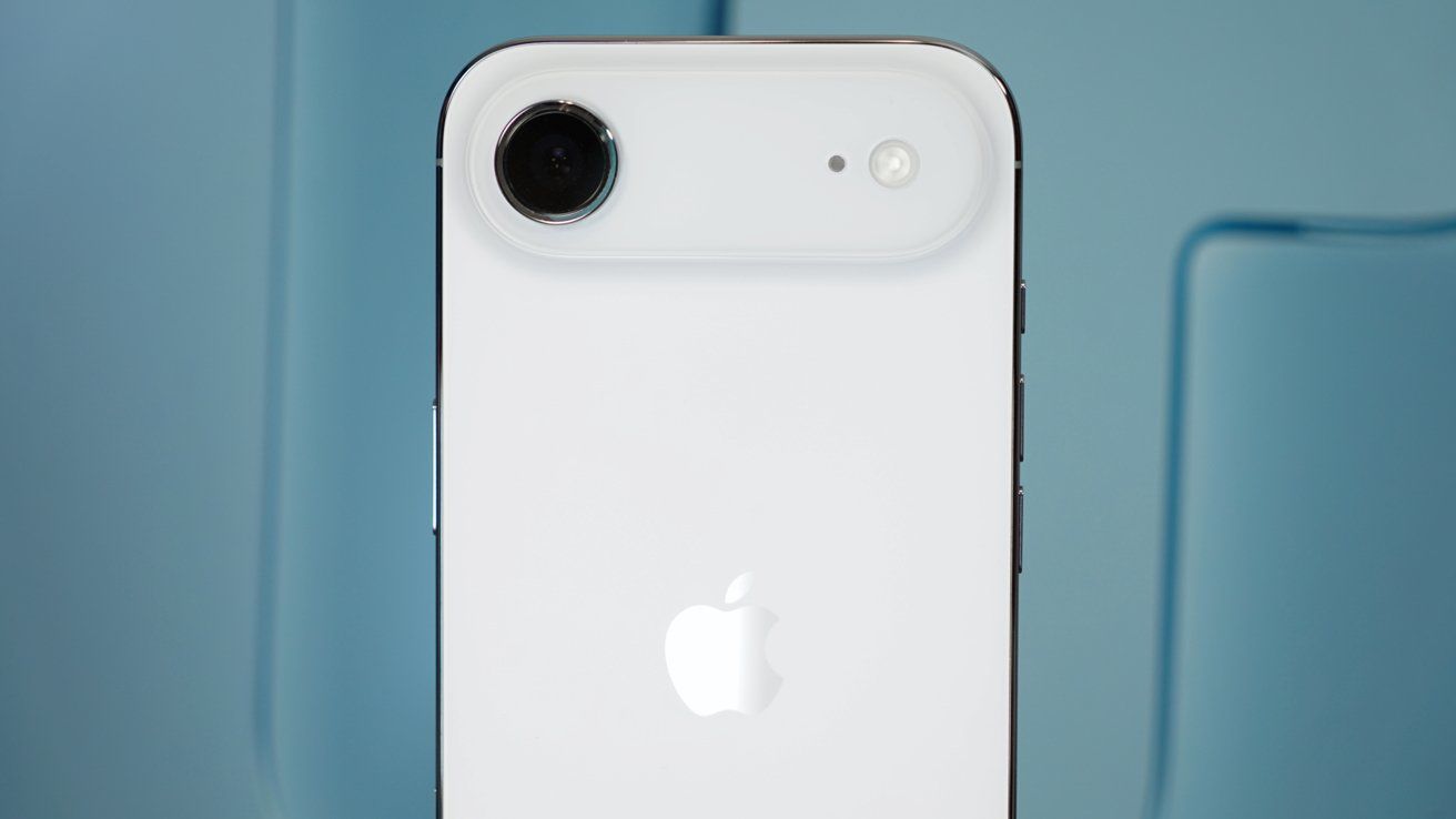 Apple bất ngờ cắt giảm đơn hàng iPhone, chuyện gì đang xảy ra? - 1
