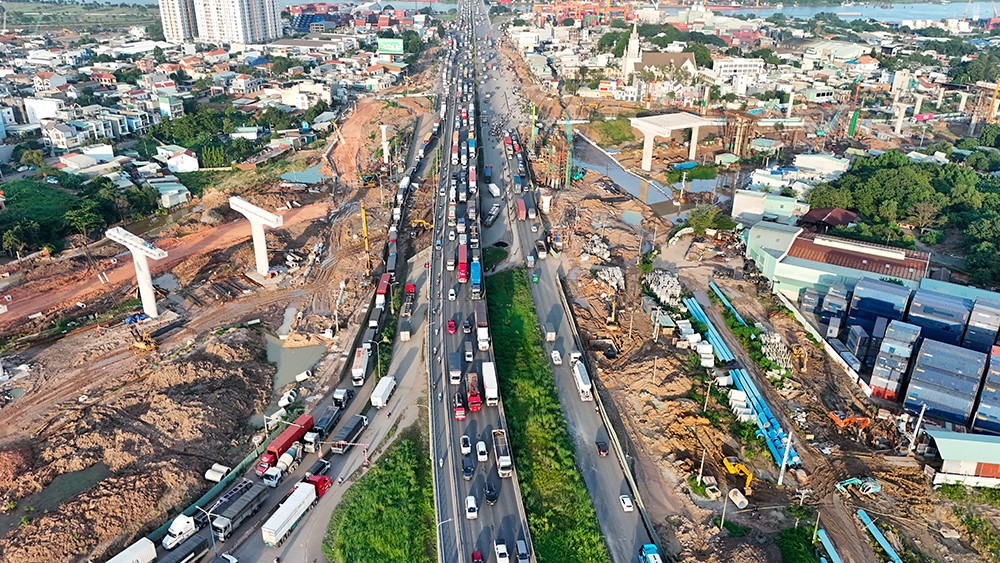Xa lộ Hà Nội mở rộng lên 16 làn xe, khu Đông bước vào giai đoạn tăng tốc - 2