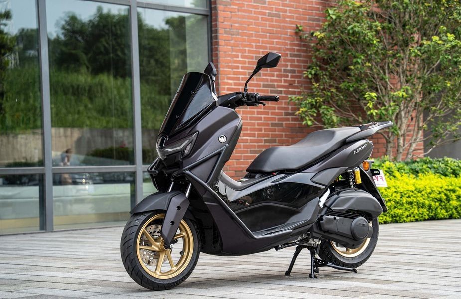 Xe ga rẻ như Vision, trang bị như SH, đổ đầy xăng chạy được tới 560 km - 1