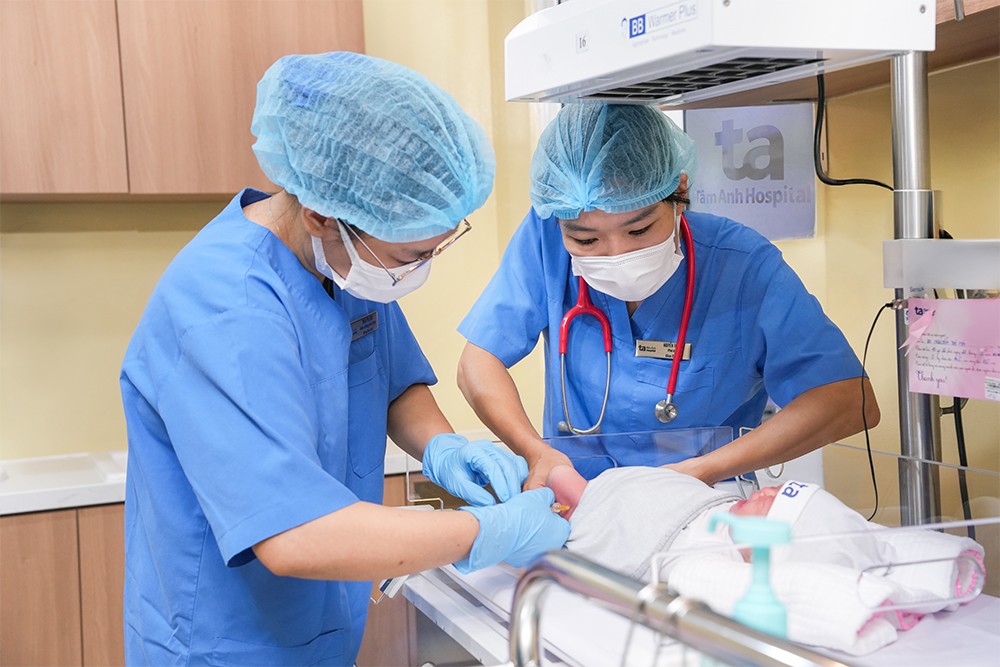 VNVC - Tâm Anh phối hợp triển khai tiêm kháng thể đơn dòng phòng virus hợp bào hô hấp RSV cho trẻ từ 1 ngày tuổi - 4