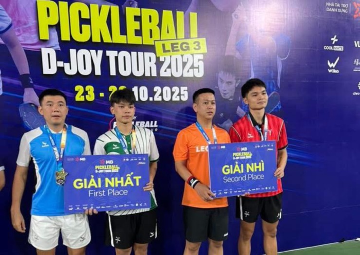 Lý Hoàng Nam vô địch vì Triệu "cầu lông" đến muộn, tranh cãi sự chuyên nghiệp trong pickleball - 1
