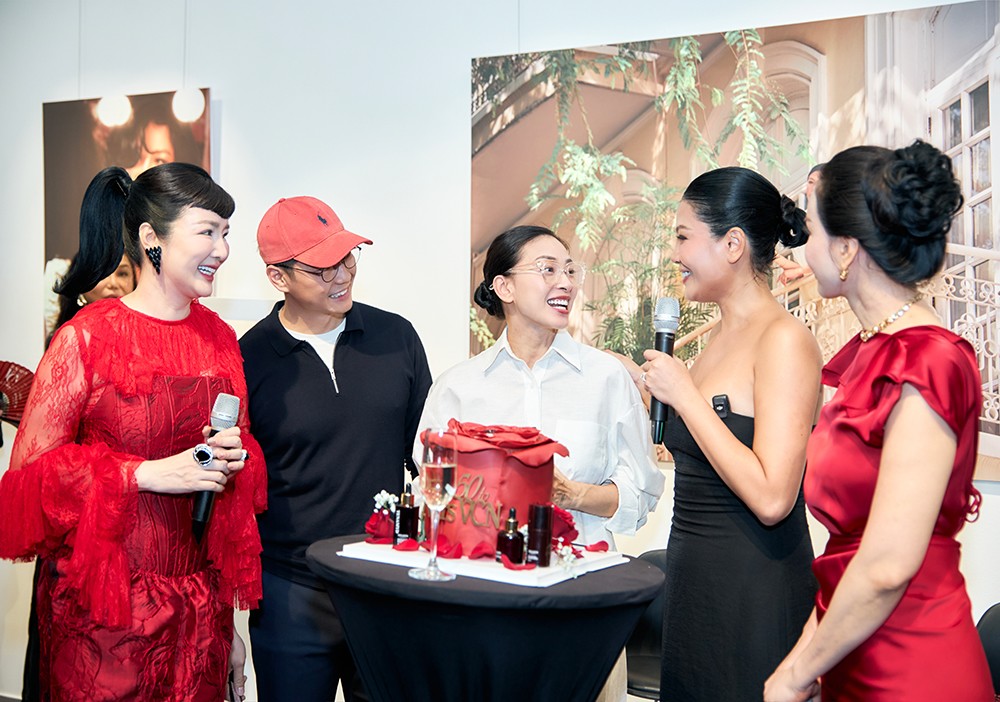 Siêu mẫu Vũ Cẩm Nhung – Khi nghệ thuật, kinh doanh và cảm xúc giao hòa - 5