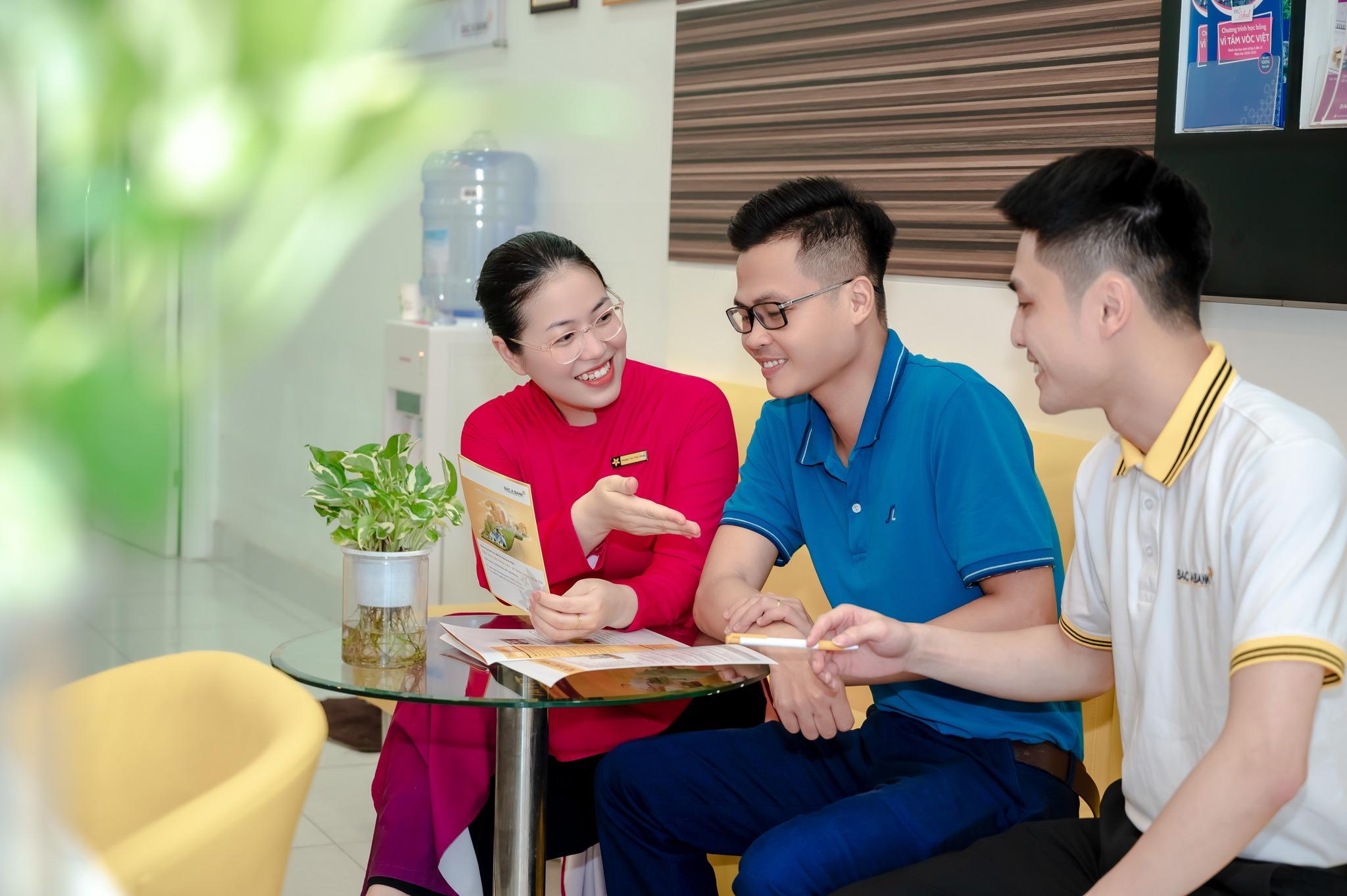 Fitch Ratings lần đầu xếp hạng tín nhiệm BAC A BANK ở mức “B+”, triển vọng ổn định - 2