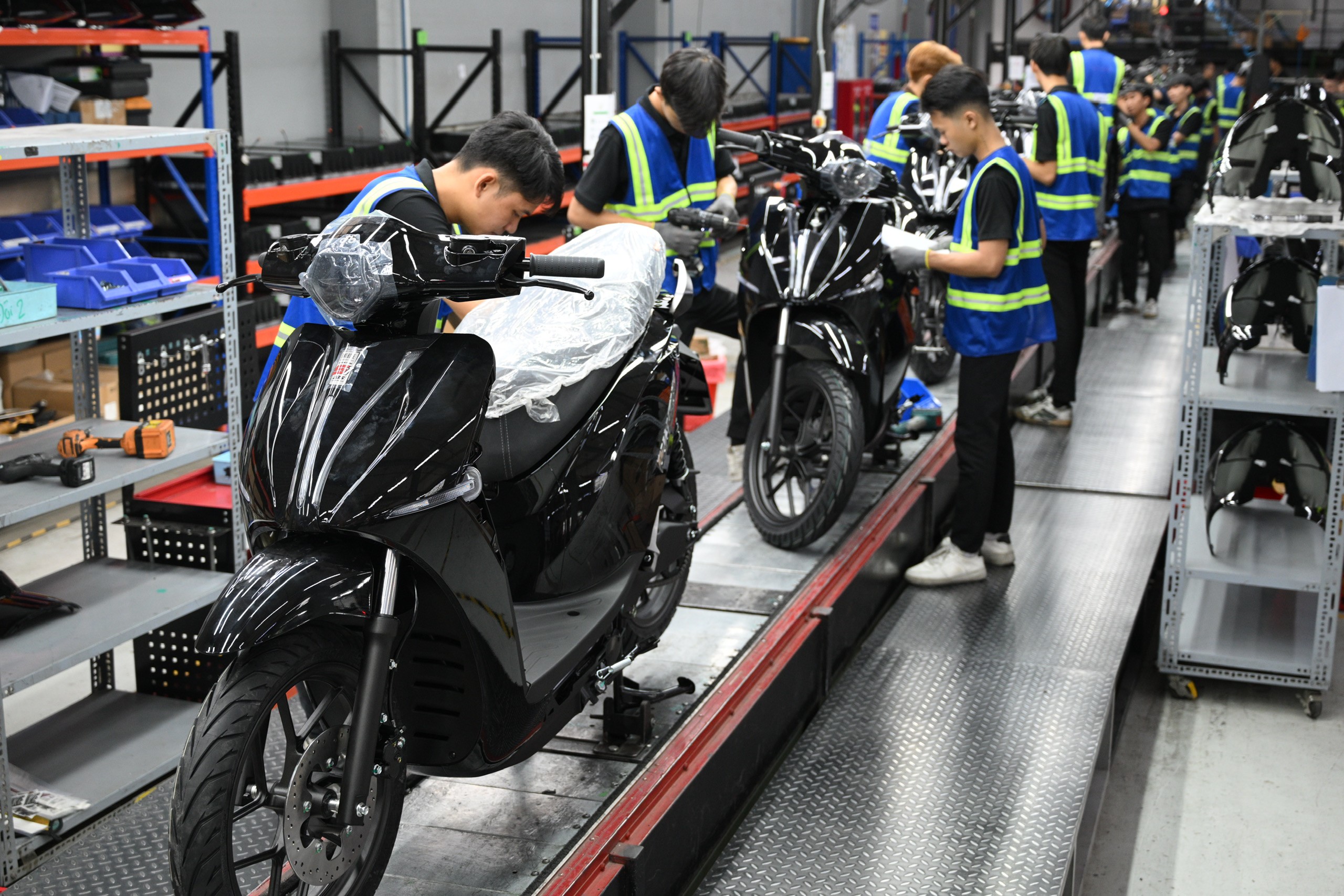 Gọi vốn thành công 22 triệu USD giữa thị trường ảm đạm, Dat Bike tham vọng gì? - 1