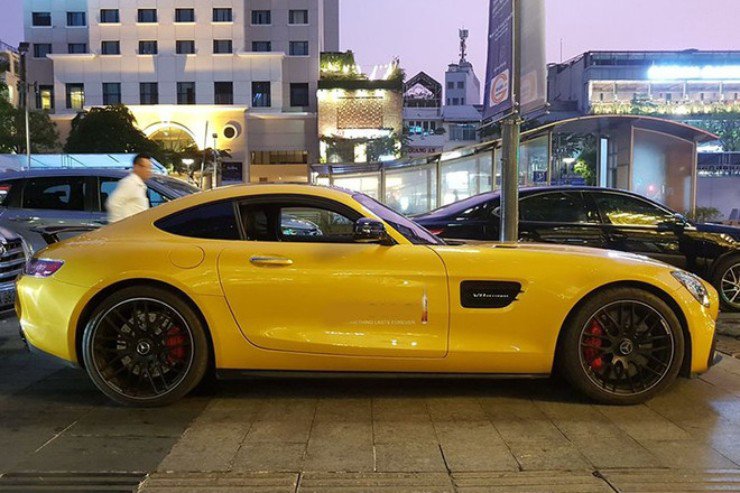 Mercedes-AMG GT S Edition 1 giá hơn 8 tỷ đồng bất ngờ tái xuất tại Việt Nam - 8