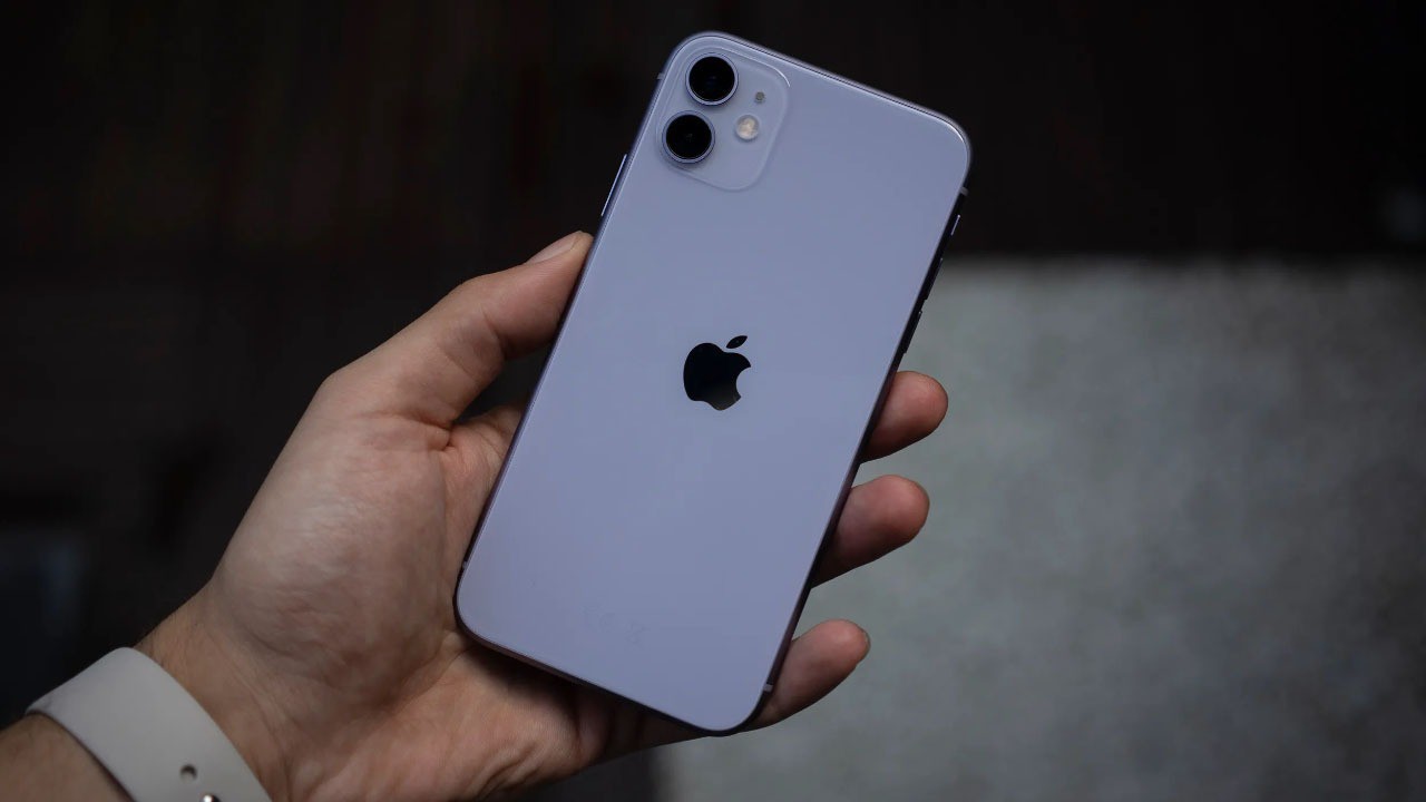 10 triệu đồng mua iPhone gì 2025? - 3