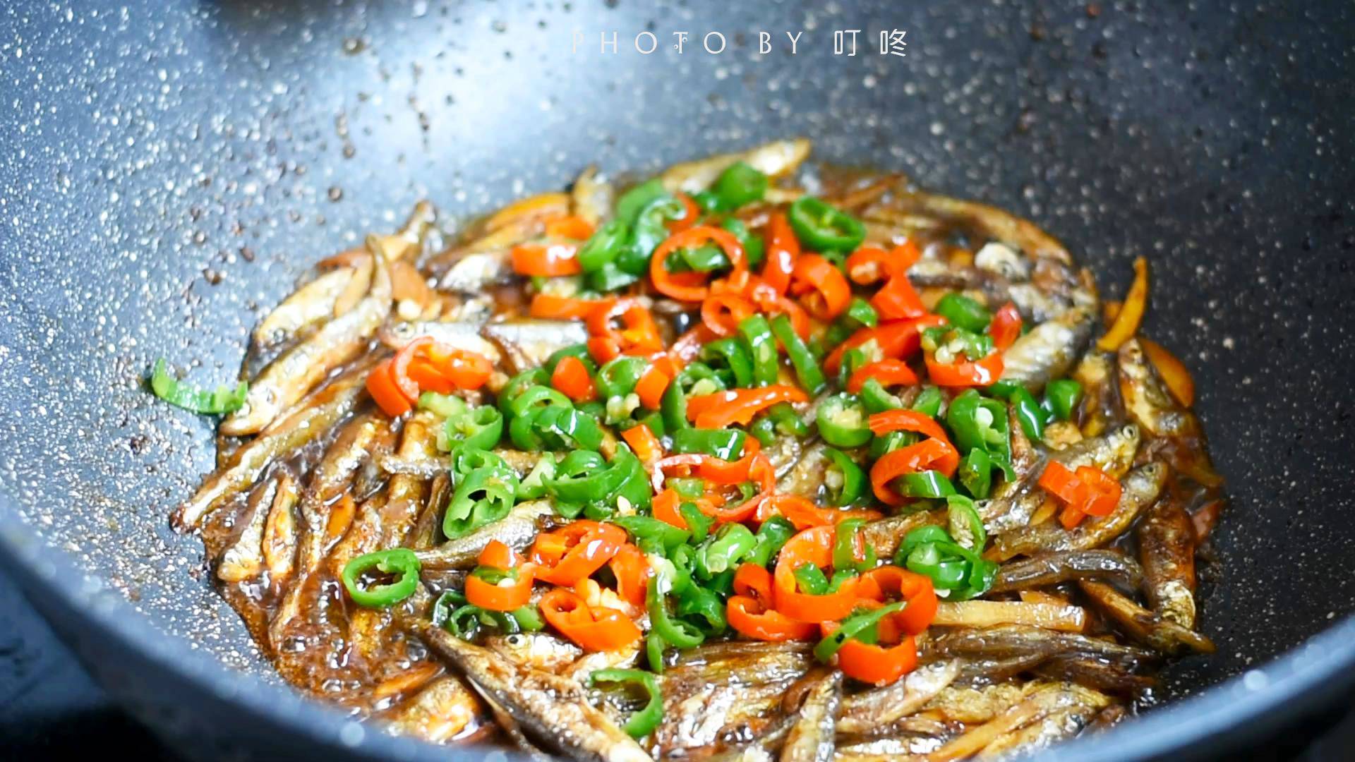 Cá khô rim cay mặn, món "cứu tinh" trong những ngày mưa lạnh - 7