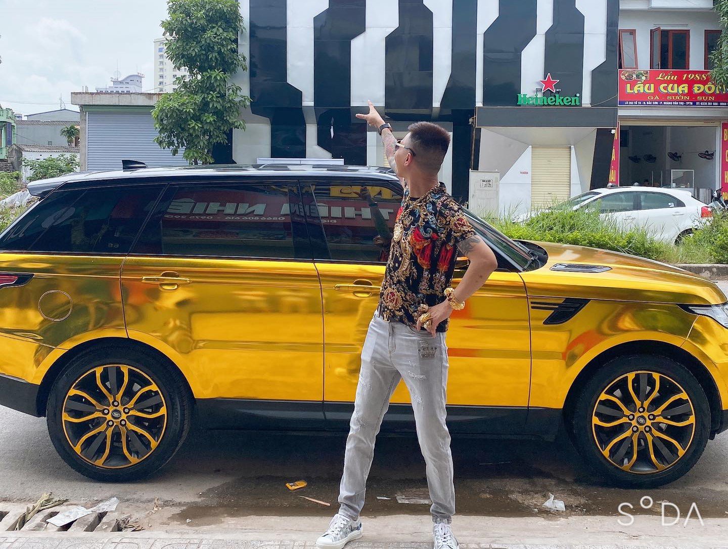 "Bóc giá" loạt siêu xe từng xuất hiện cùng Huấn Hoa Hồng, có chiếc lên tới 15 tỷ đồng - 10