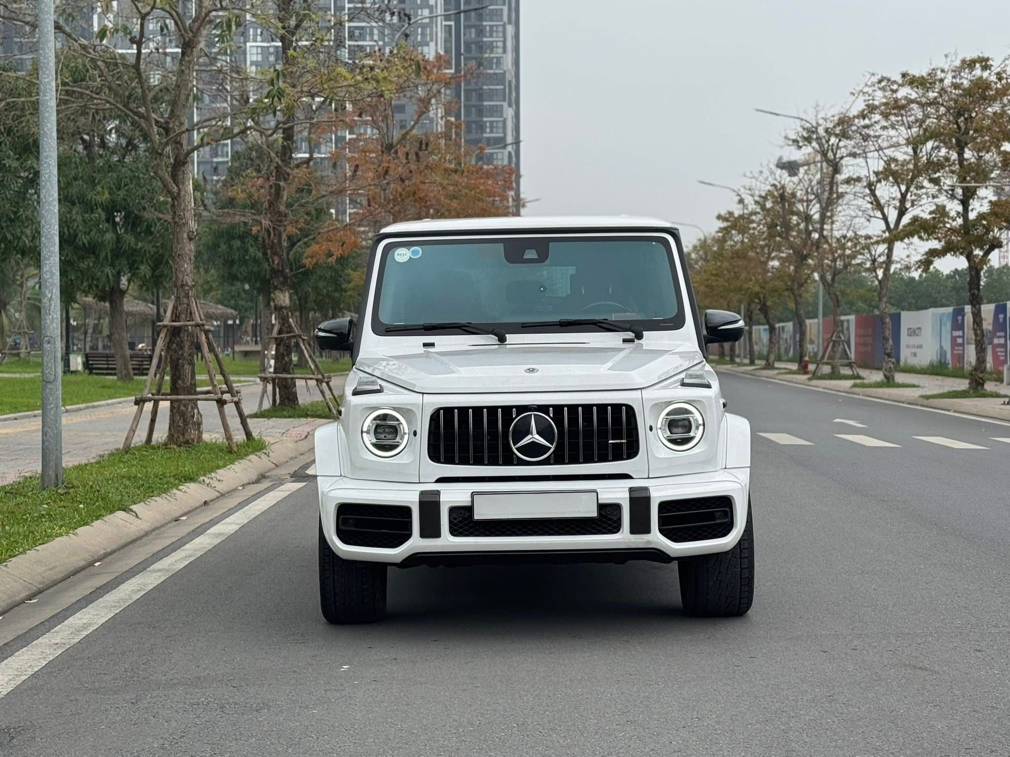 "Bóc giá" loạt siêu xe từng xuất hiện cùng Huấn Hoa Hồng, có chiếc lên tới 15 tỷ đồng - 5