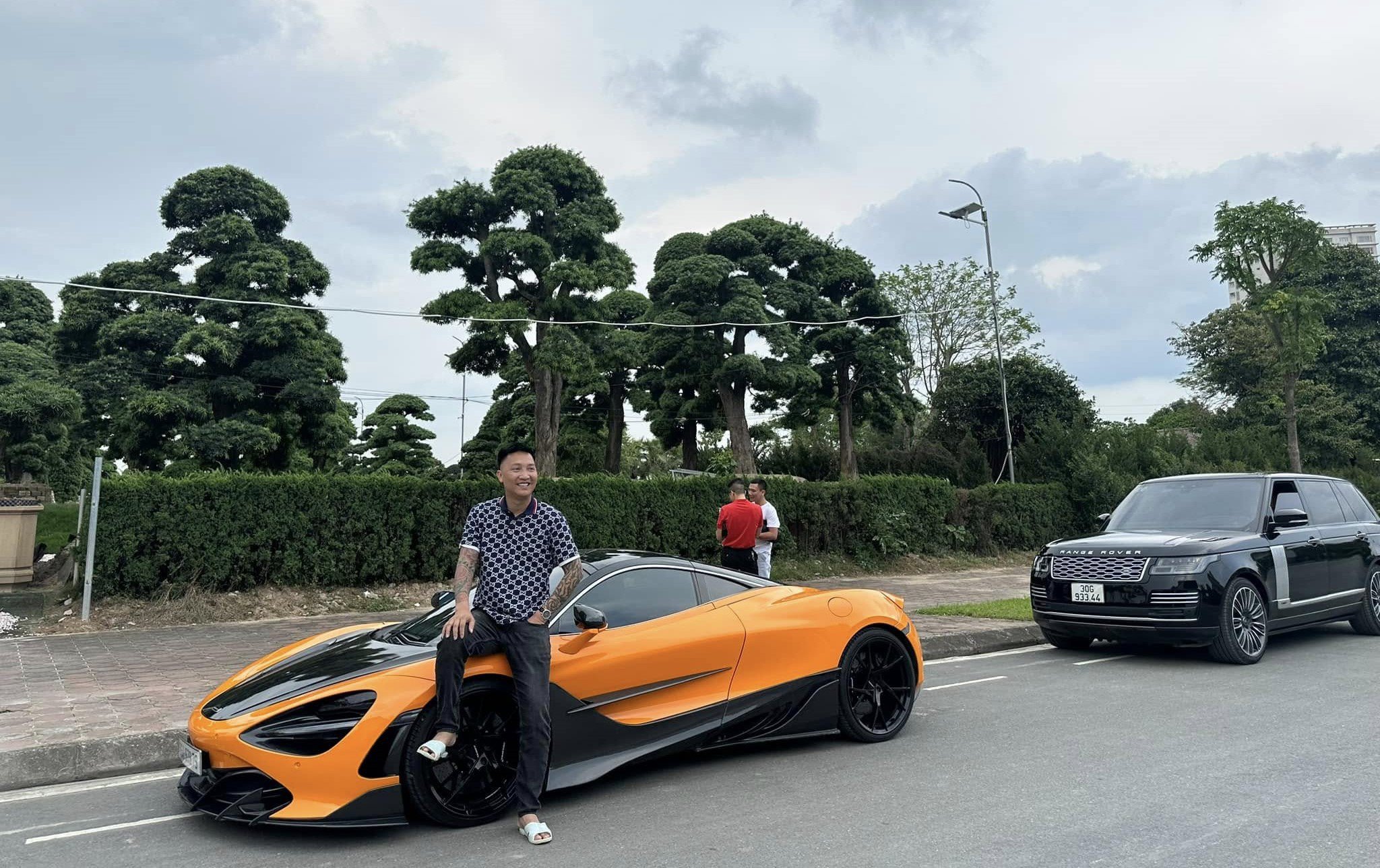 "Bóc giá" loạt siêu xe từng xuất hiện cùng Huấn Hoa Hồng, có chiếc lên tới 15 tỷ đồng - 9
