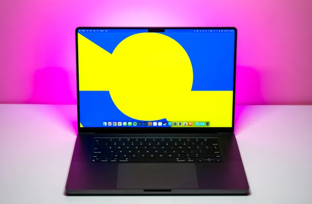 Điểm danh những laptop đáng sở hữu nhất cuối năm 2025 - 6