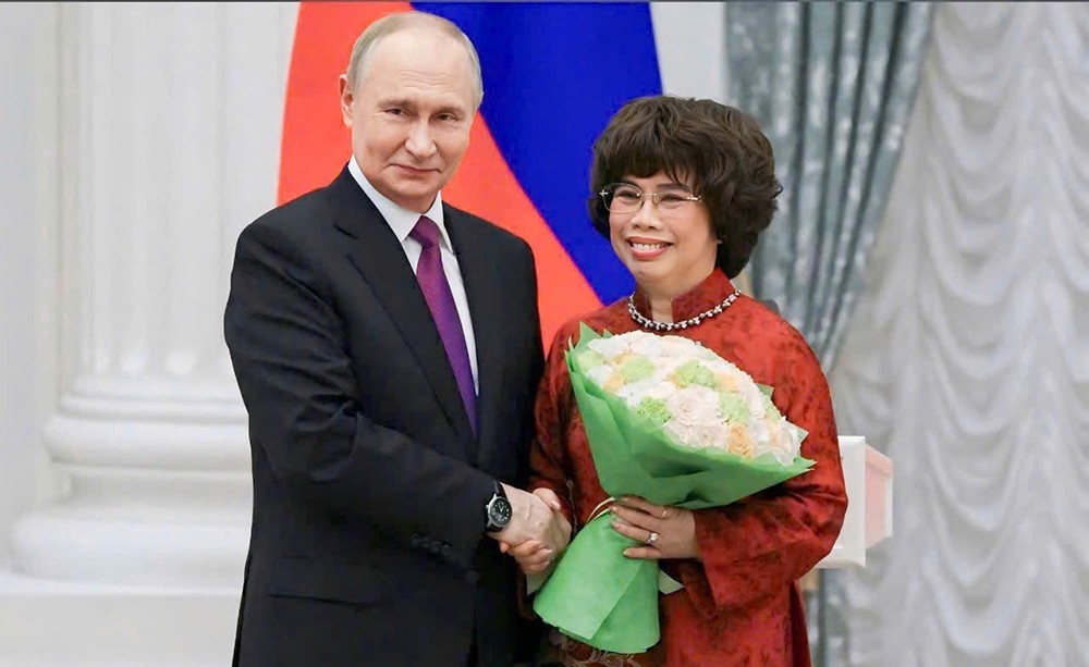 Anh hùng Lao động Thái Hương được tổng thống Nga Vladimir Putin trao tặng Huân chương Hữu Nghị - 1