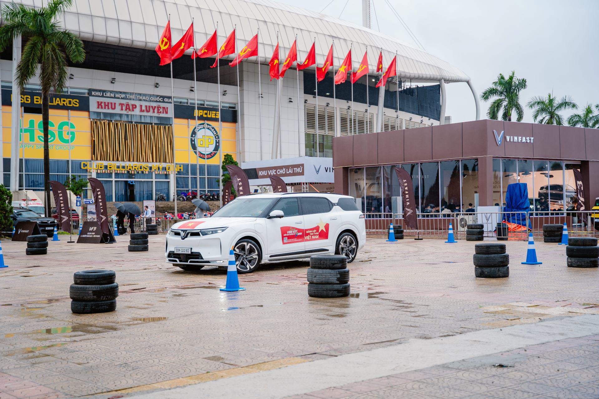 Chất lượng và sức mạnh của VinFast VF 9 chinh phục khách hàng Việt - 1