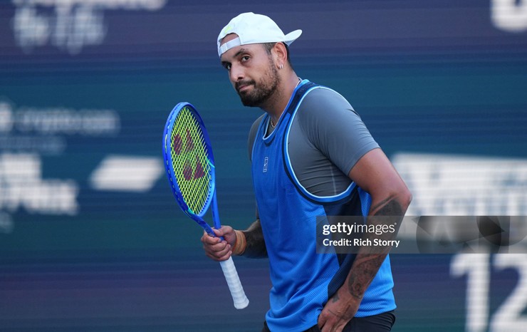 Đại chiến giới tính gây sốc tennis: Số 1 nữ Sabalenka thách thức "Trai hư" Kyrgios - 1