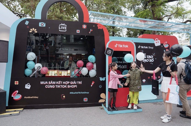 Khuyến mãi lên đến 100% hàng loạt sản phẩm, Online Friday 2025 sẽ diễn ra khi nào? - 1