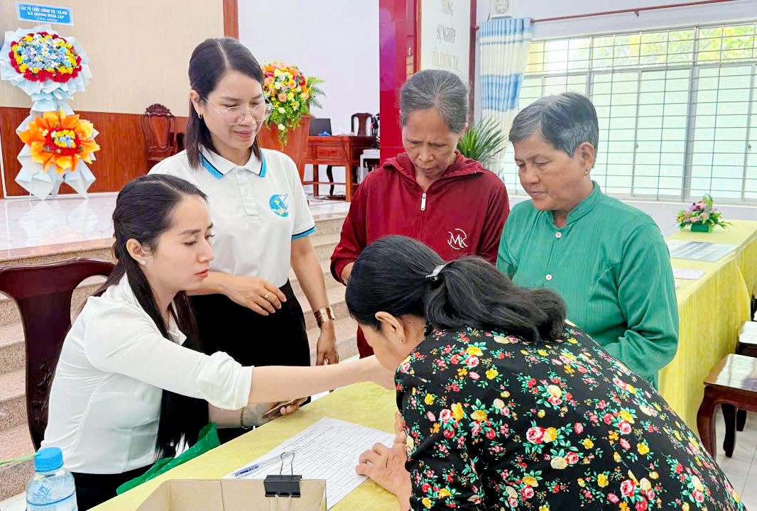 BAT Việt Nam tái khởi động chương trình tiếp sức phụ nữ vùng biên tự chủ kinh tế - 3