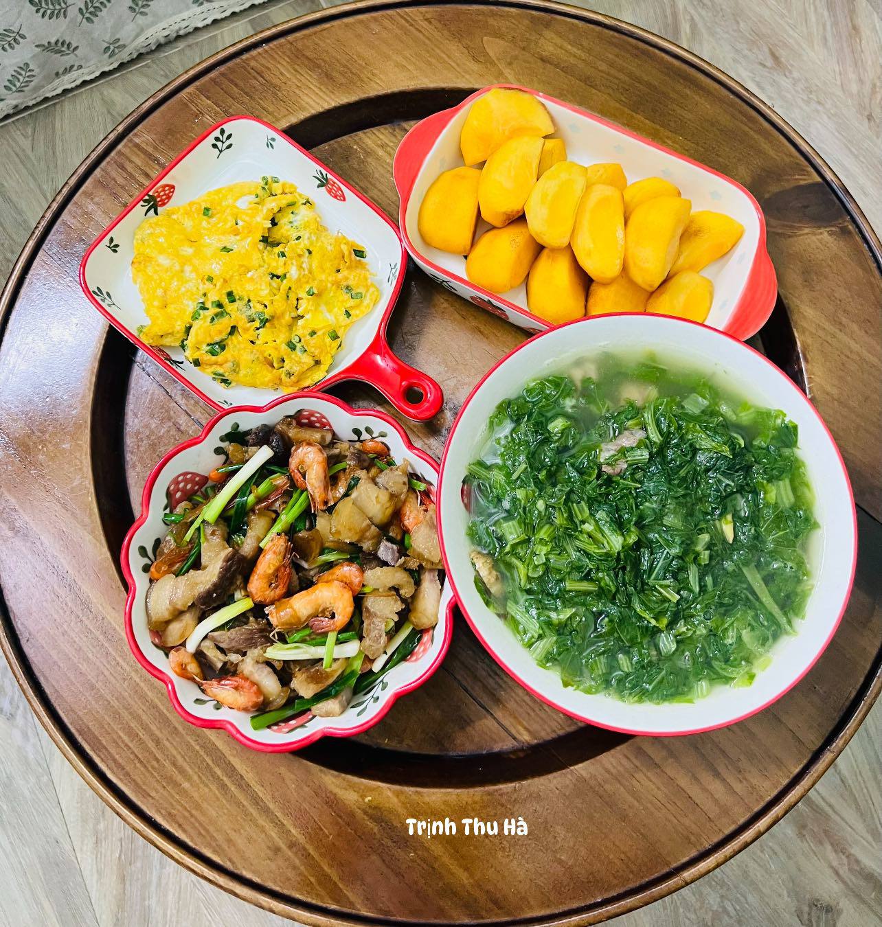 Thực đơn cơm nhà giản dị mà hấp dẫn khiến ai cũng muốn học theo - 21